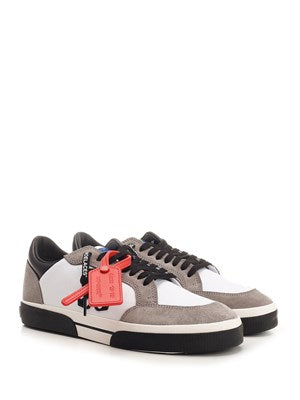 Low vulcanized suede sneakers