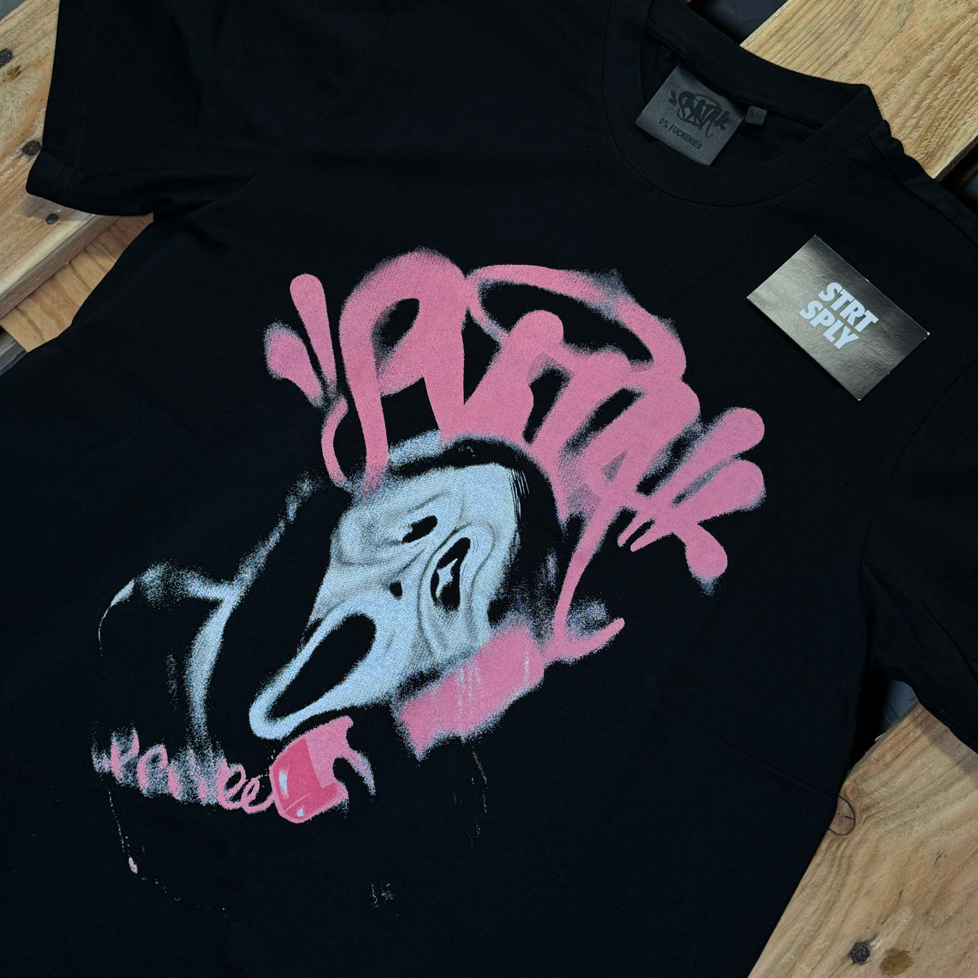 Syna World Midnight Caller Scream T-Shirt - Black / Pink