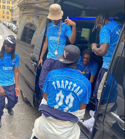 Trapstar Blue Gradient Football Jersey – Premium Polyester Sportswear