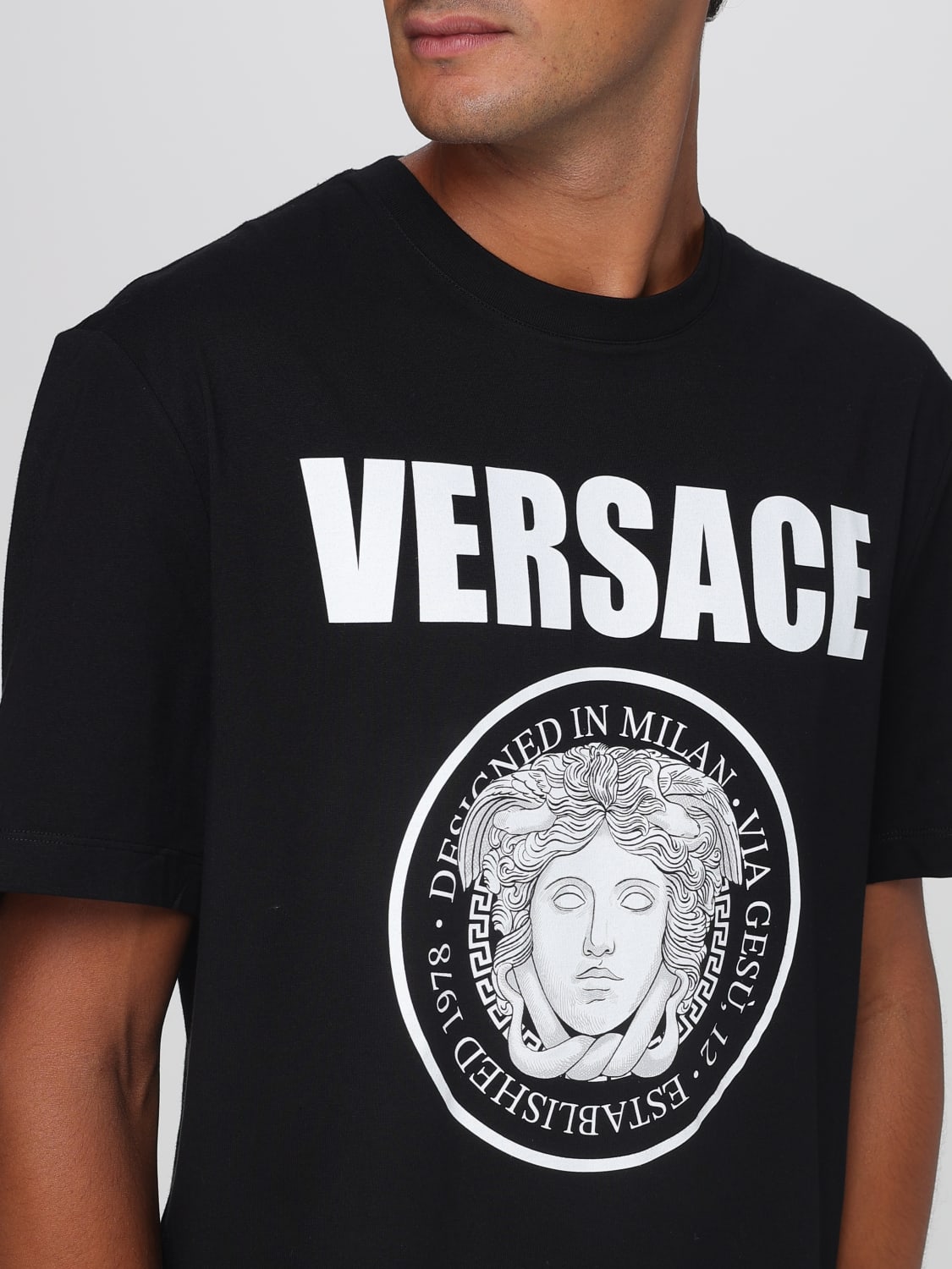 Versace Men's Black Medusa Logo Cotton Crewneck T-Shirt Casual Luxury
