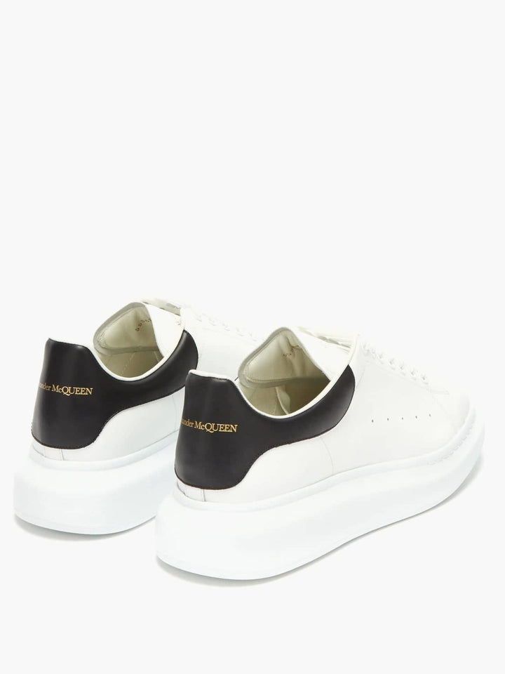 ALEXANDER MCQUEEN Oversized low top leather sneaker white black Royal Culture