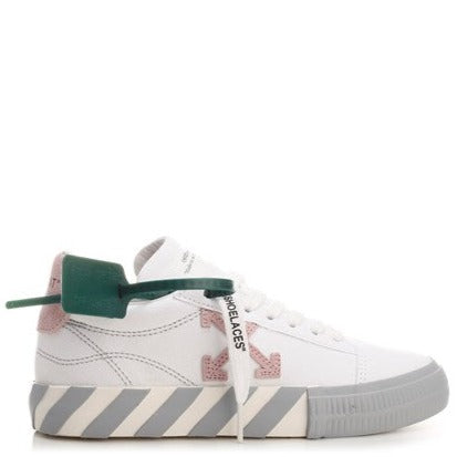 Off-white "vulcanized" low sneakers